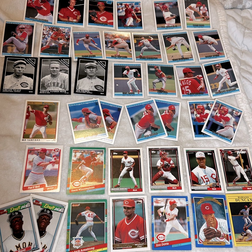 •5 FOR $10 KIDS TOYS• Cincinnati Reds 40 Baseball Card Lot